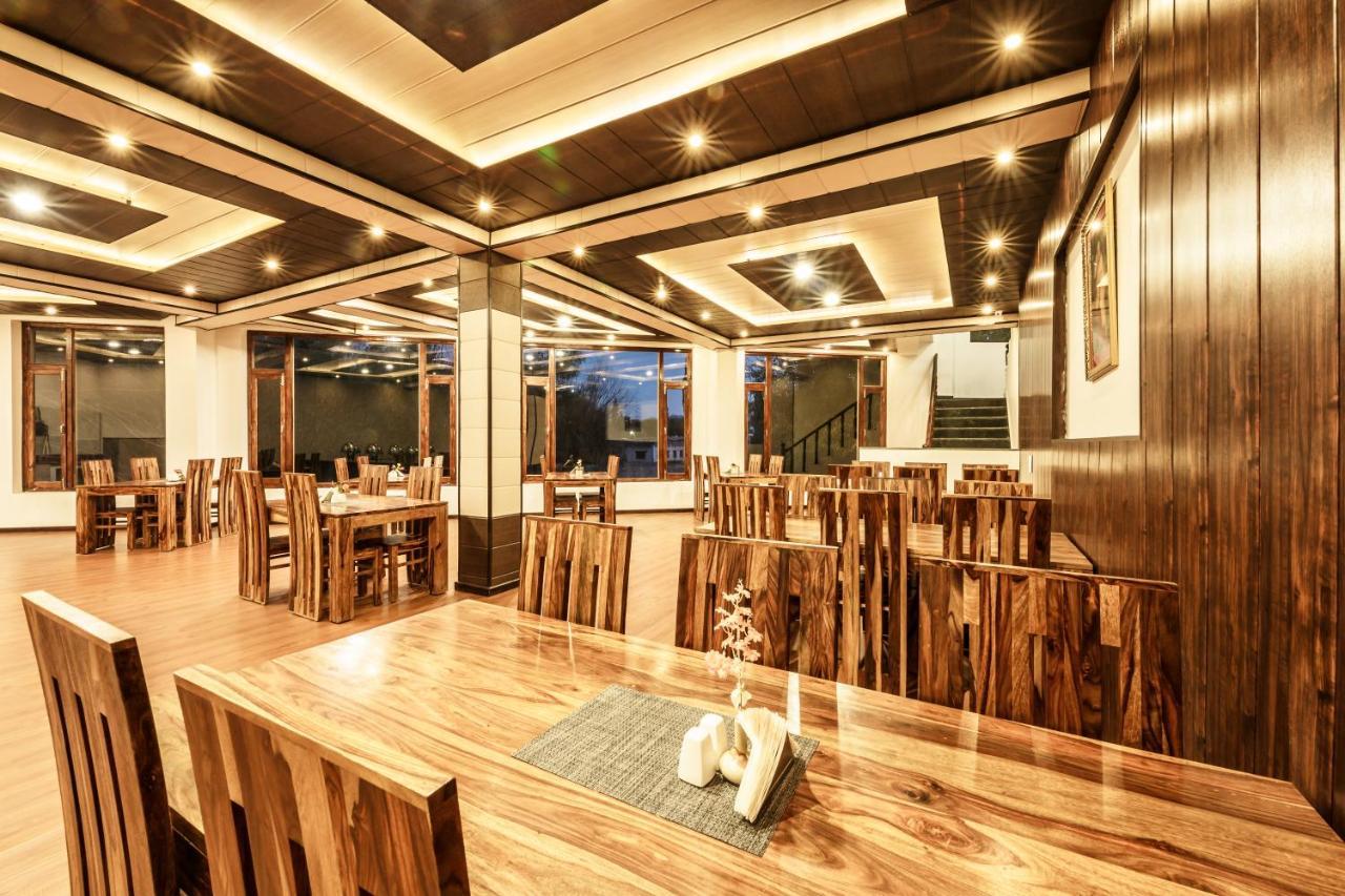 Hotel Asia ليه المظهر الخارجي الصورة